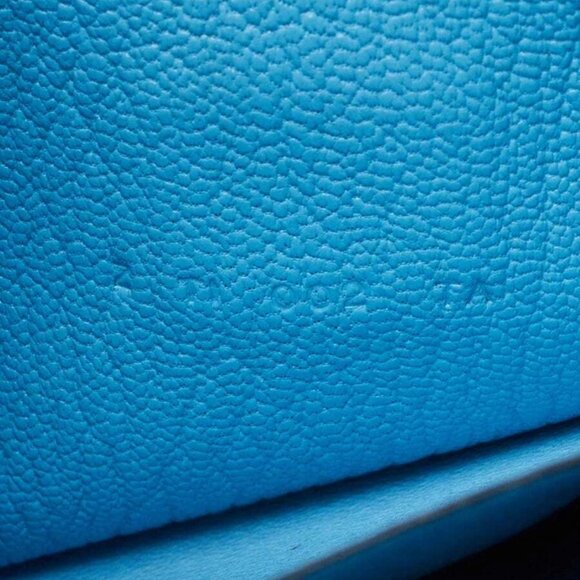 Hermes Celeste Chevre Mysore Leather Clic 16 Wallet w/Strap - Picture 6 of 10